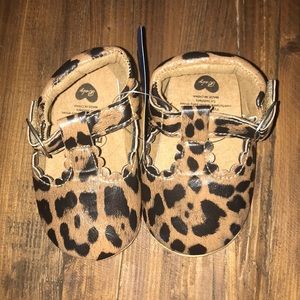 Cute Leopard Baby Shoes (size 6-12m)